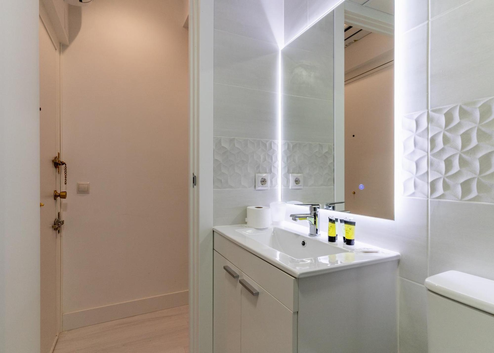 Modern Studio-1Bathroom-Chueca Madrid Kültér fotó